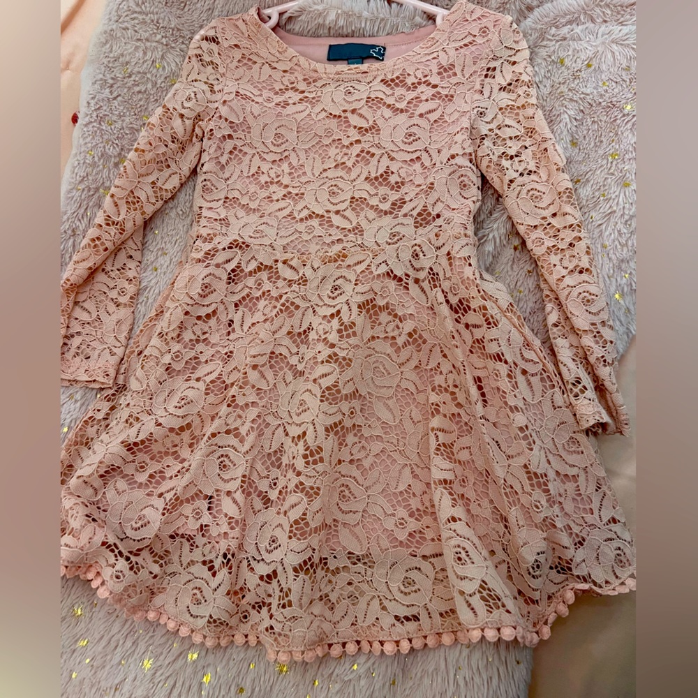 Girls beautiful pink lace dress